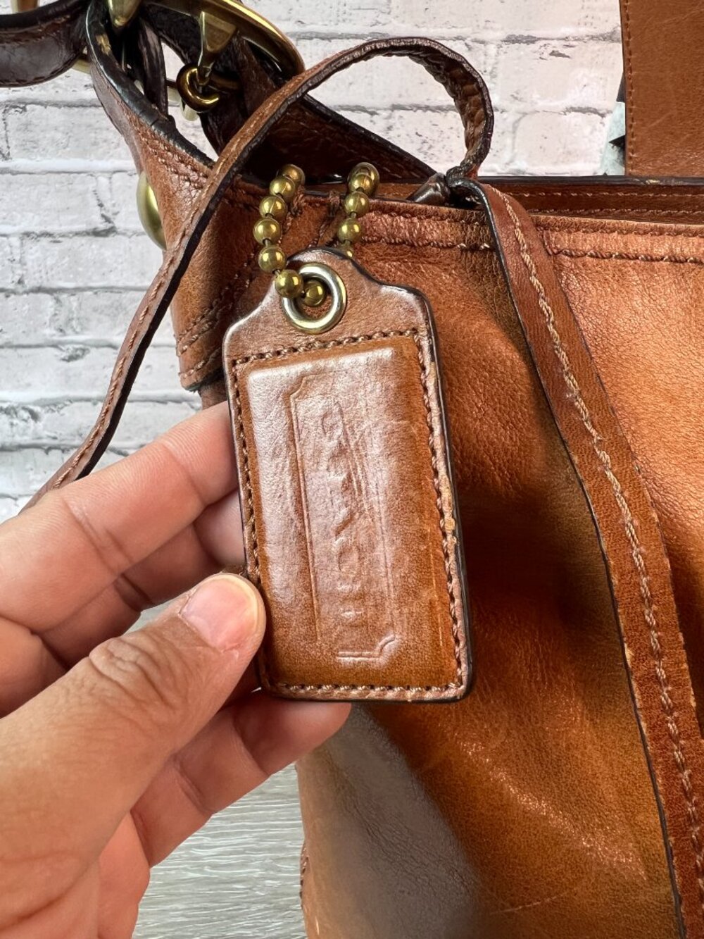 Coach Bleecker Leather Duffle 12376 Tan Leather - Shoulder Bag - Picture 3 of 9